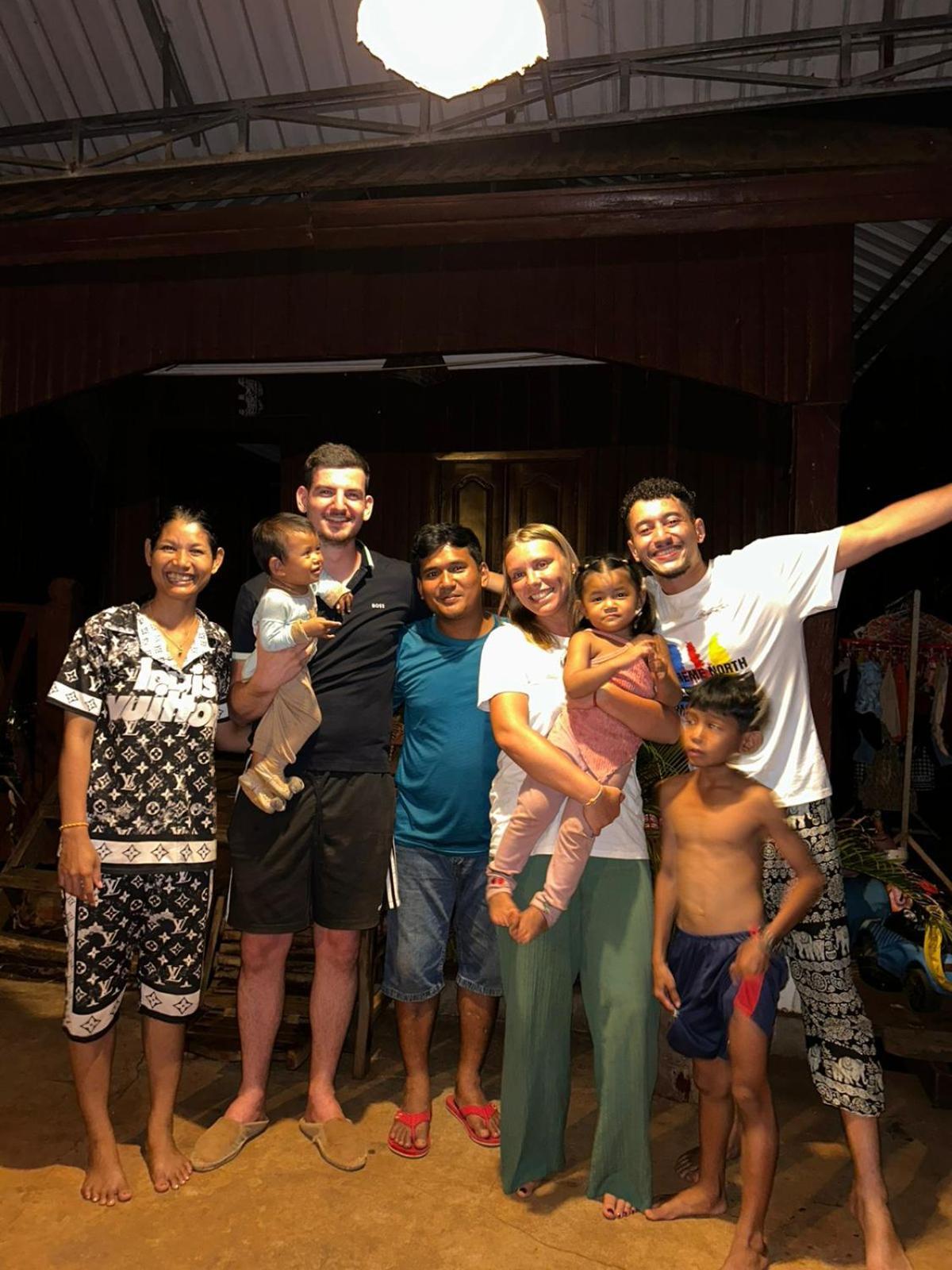 Bee Bee'S Chalets Home Stay And Trekking Banlung Exterior foto